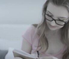 Shy teen wants to get choked during sex with a stranger