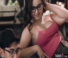 Teen BBW stepsister Leana Lovings made her stepbrother finally fuck her