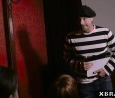 Teen fucks boyfriend in the cinema with her stepmom there