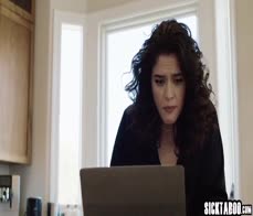 Latina Victoria Voxxx called troubleshooter and guy fucked her tight pussy