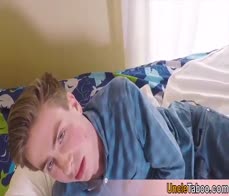 He has a crush on his stepbro and today its time for some romantic but rough barebacking