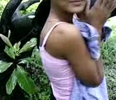 Paseo por el bosque con mi novia india