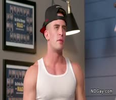 Frat gays recruit new member in anal threesome