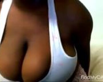 Bbw ebony massive tits sucking on dildo on webcam | Cumlouder.com