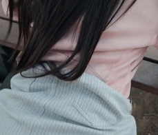 Pagando a la chica del parque por una mamada