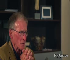 Big balls grandpa Jack Uppitt fucks blonde babe Luna Melba in the office