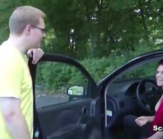 Stieftochter Lexy wird von ihrem Stief-Vater Outdoor gefickt