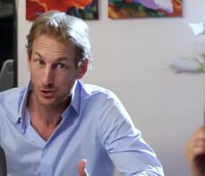 Big ass wife learned how to squirt all over the bed