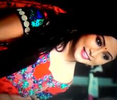 Jerking off to his crush's picture