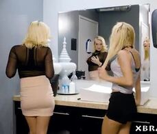 Bouncer gets lucky with curvy teen blonde Bailey Brooke