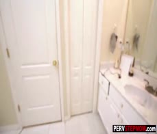 Stepson enjoys handjob by stepmom and it is much better than masturbation