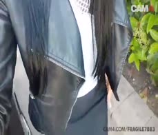 Squirting MILF toying her pussy in outdoor solo scene