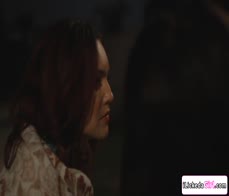 Lesbian babe inviting ex girlfriend and fingering her pussy