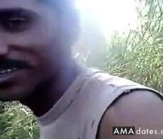 Northindia girl show off outdoor and bust girl touch