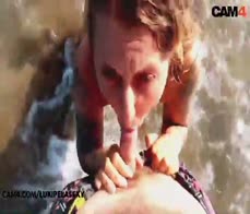 Amateur sunkissed couple gets wet and sandy fucking