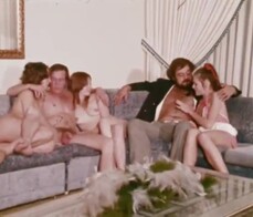 Juntos y revueltos en una orgía vintage