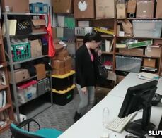 Sexy hottie Bobbi Dylan taking on a large dick