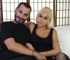 SCAMBISTI MATURI - Blonde Italian in her 40s fucks hardcore in mature amateur MMF threesome