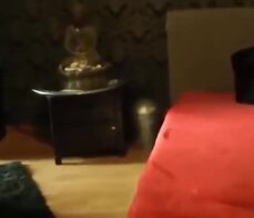 Reife hure entjungfert den sohn ihrer nachberin